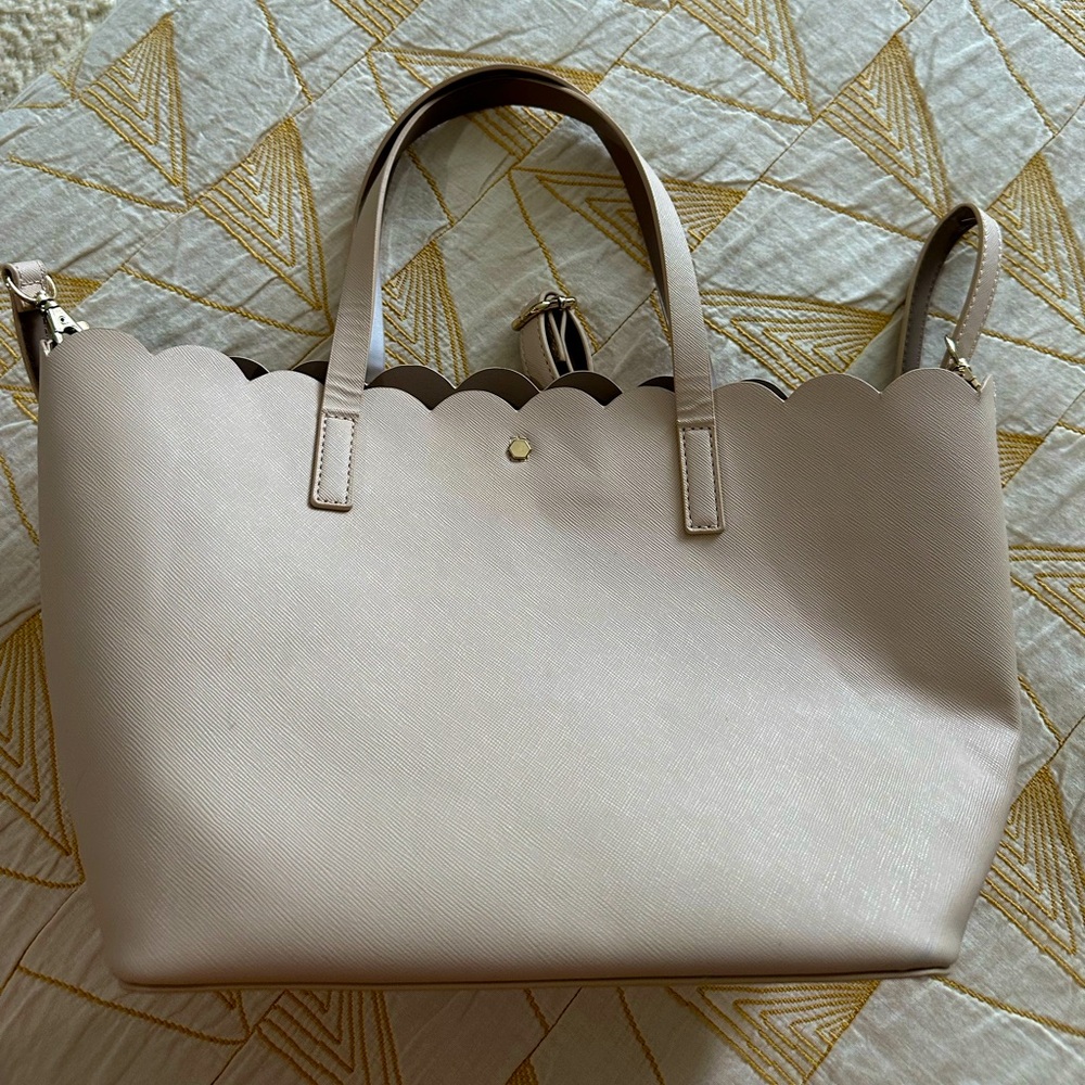 Used Kelly & Katie Scalloped Beige Tote Bag in light blush